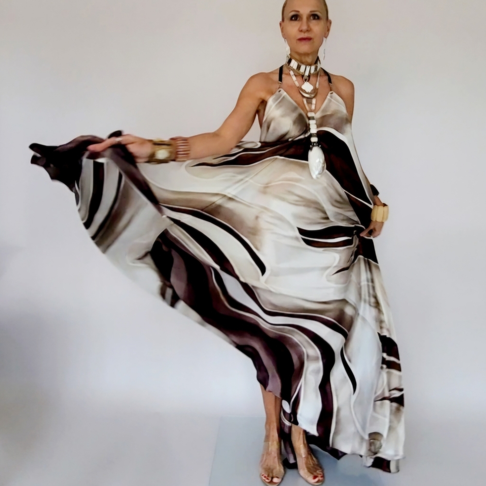 Designer Maxi Dress Luxury White/Chocolate Goun Resort Wear Maxi Dress One Size - Picture 9 of 13